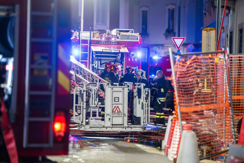 Incendio in negozio a Milano, morti tre giovani cinesi