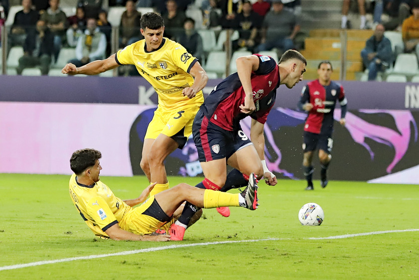 Soccer: Serie A ; Parma - Cagliari