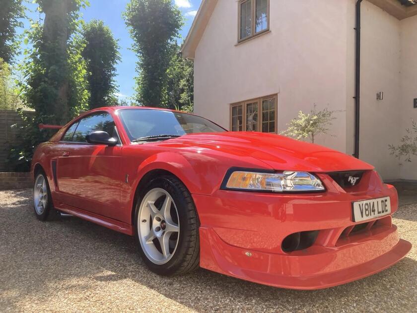 Ford Mustang SVT Cobra R