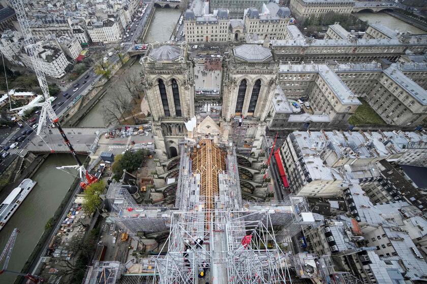 Notre-Dame riapre fra tre mesi, nel 2019 il terribile incendio