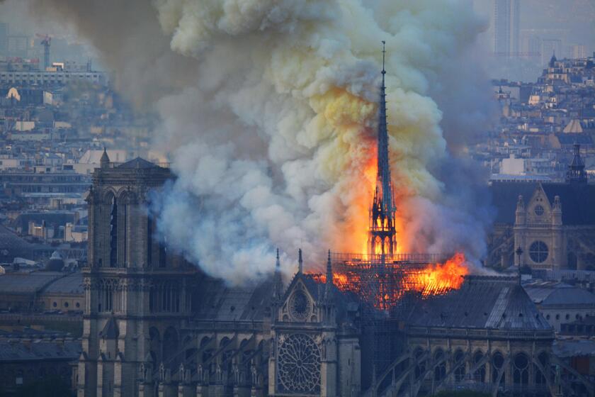 Notre-Dame riapre fra tre mesi, nel 2019 il terribile incendio