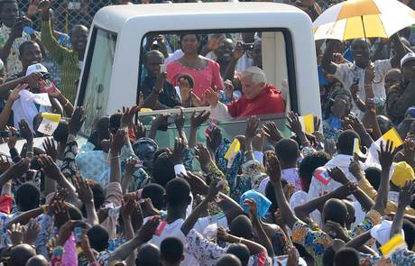 SPECIALE/ I VIAGGI DI BENEDETTO XVI, DALLA TERRA SANTA A CUBA