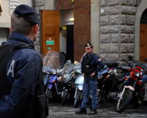 Movida:a Firenze scritte anti-residenti