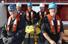 Aereo scomparso, ricerche sotto il mare