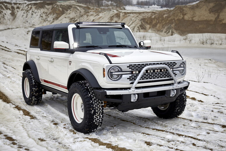 Ford Bronco, speciale  'Pope Francis ' per beneficenza - RIPRODUZIONE RISERVATA