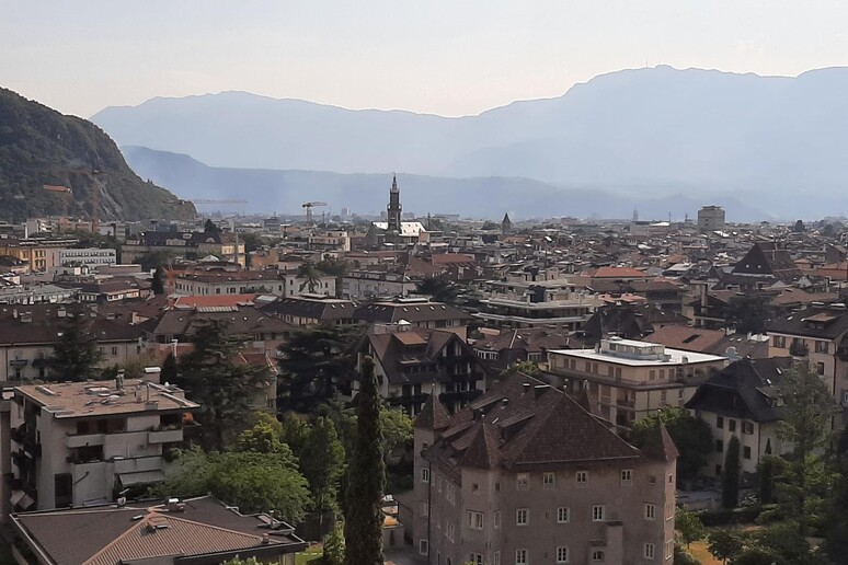 Inflazione più alta al Centro, tra le città Bolzano a top - RIPRODUZIONE RISERVATA