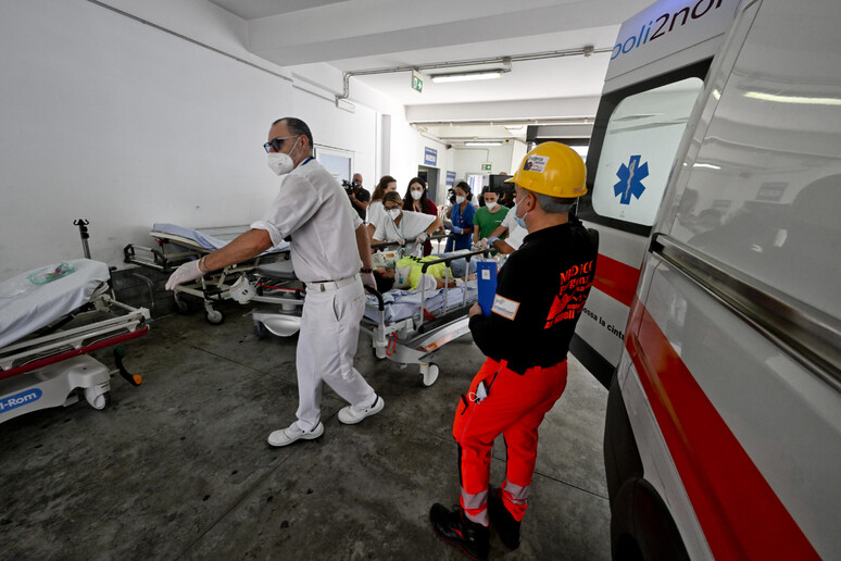 Il pronto soccorso dell 'ospedali di Giugliano, Napoli - RIPRODUZIONE RISERVATA