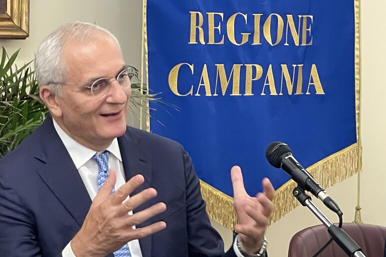 -     RIPRODUZIONE RISERVATA