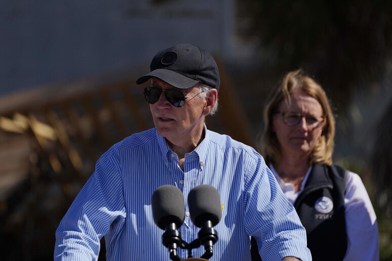 Joe Biden em visita a Saint Pete Beach, na Flórida © ANSA/AFP