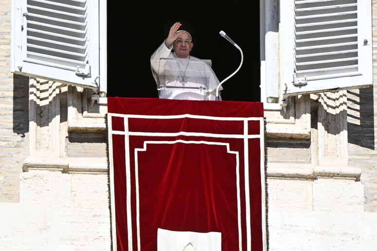 Un nuevo llamado a la paz del Papa durante el Angelus - TODOS LOS DERECHOS RESERVADOS