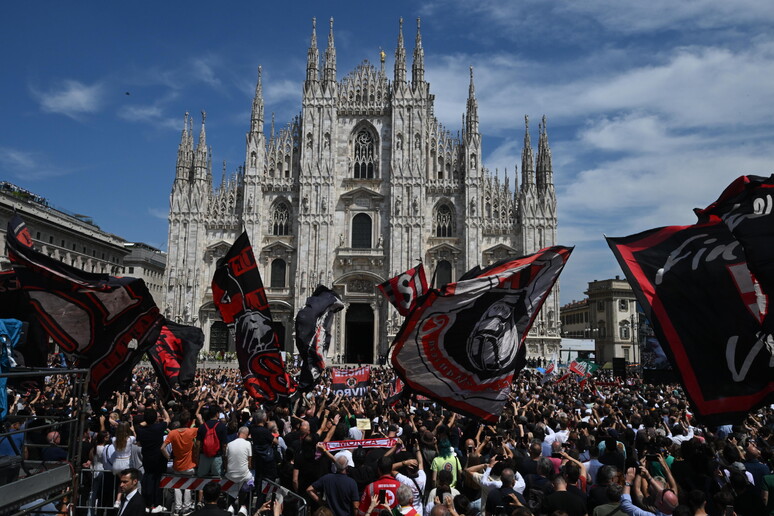 Un integrante de la Curva Sur del Milan arrestado por intento de homicidio en 2019 - TODOS LOS DERECHOS RESERVADOS