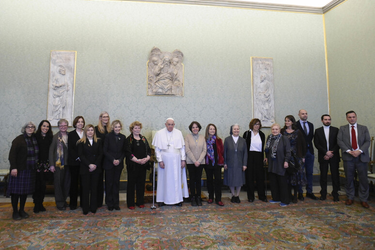 Francisco en una audiencia con mujeres en el Vaticano. - TODOS LOS DERECHOS RESERVADOS