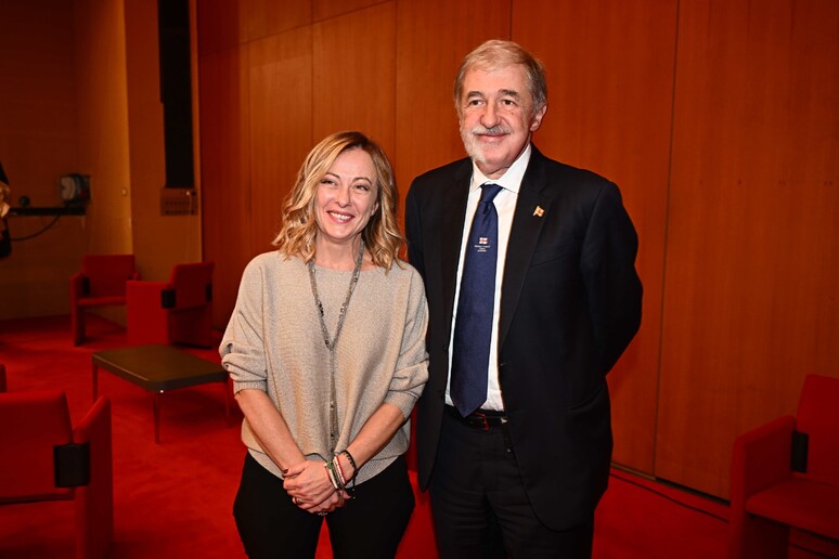 La premier con el gobernador electo Marco Bucci. - TODOS LOS DERECHOS RESERVADOS