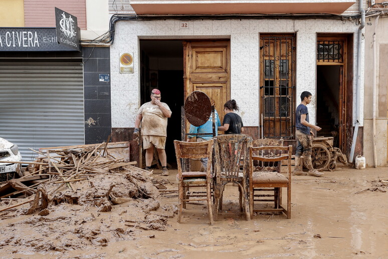 Destruição provocada por tempestades em Valência - TODOS OS DIREITOS RESERVADOS