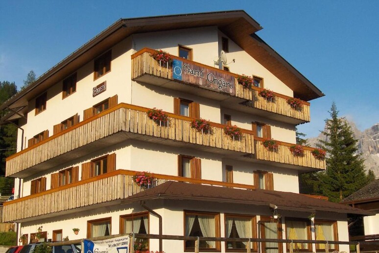 Una veduta esterna dell 'Hotel Garni Ongaro a Selva di Cadore (Belluno) (Booking.com) - RIPRODUZIONE RISERVATA