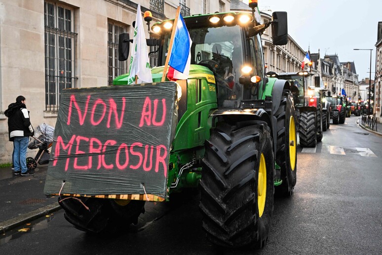 Protesto na França contra acordo Mercosul-UE © ANSA/AFP