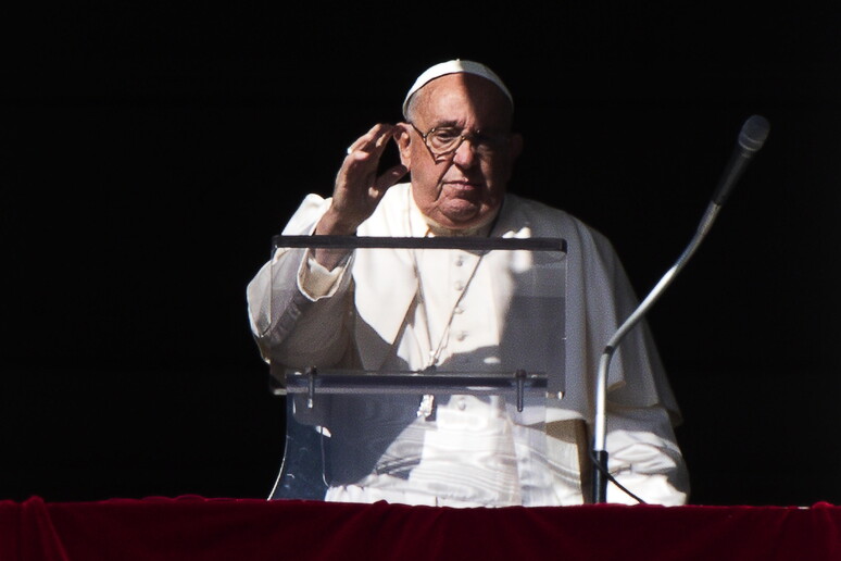 Papa Francisco celebra Angelus no Vaticano - TODOS OS DIREITOS RESERVADOS