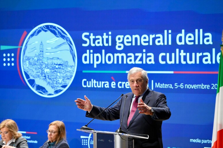 Tajani, attraverso cultura rinforzare posizione Italia nel mondo - RIPRODUZIONE RISERVATA