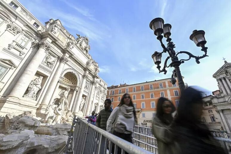 La Fontana de Trevi. - TODOS LOS DERECHOS RESERVADOS