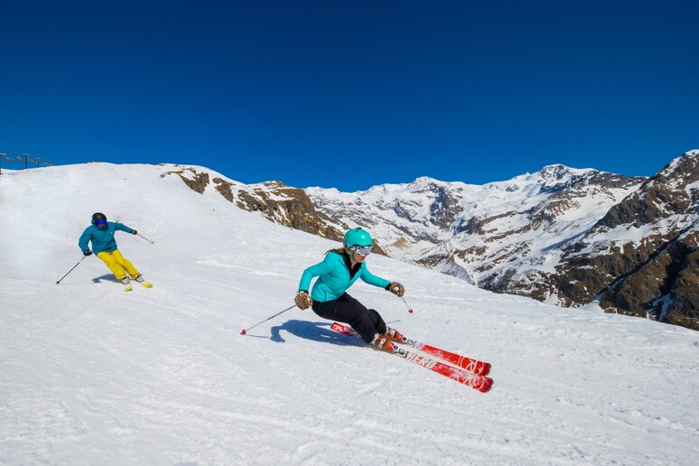 Turismo, la Valle d 'Aosta ti porta ad un altro livello - RIPRODUZIONE RISERVATA