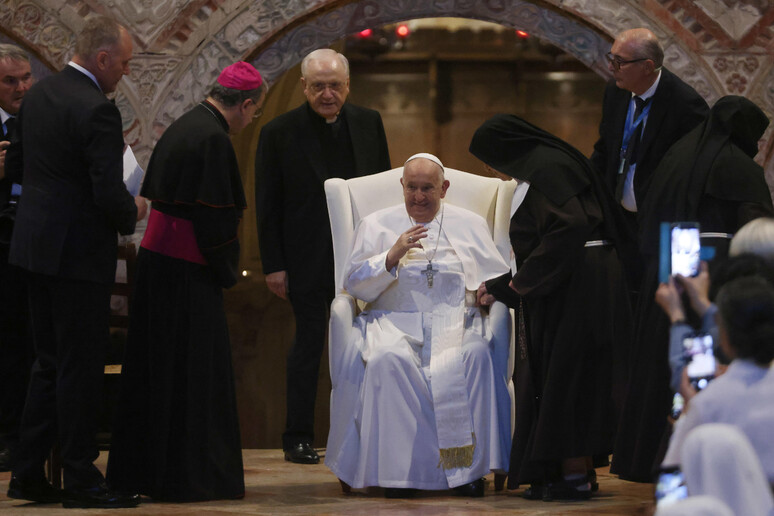 Encuentro del Papa con el clero - TODOS LOS DERECHOS RESERVADOS