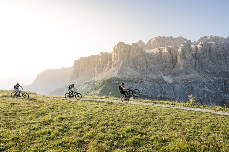 Cicloviaggio su Dolomiti per 40 persone con e senza disabilità - RIPRODUZIONE RISERVATA