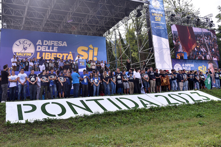 Pontida recebe convenção anual da Liga - TODOS OS DIREITOS RESERVADOS