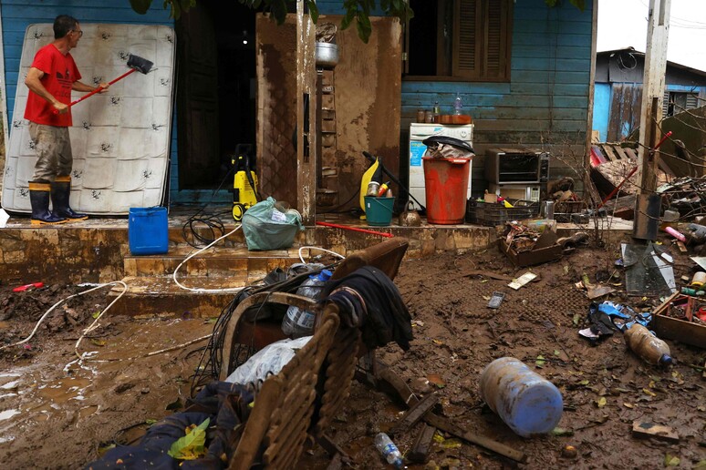 Destruição provocada por inundações em Porto Alegre, capital gaúcha © ANSA/AFP