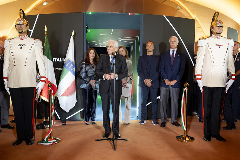 El presidente al inaugurar la Casa Italia en París. - TODOS LOS DERECHOS RESERVADOS