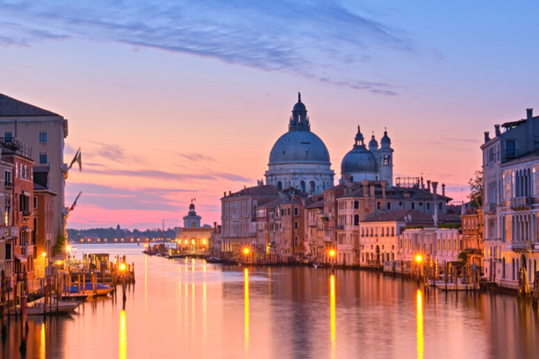 Venecia lista para recibir su tradicional Festival de Cine. Glamour y eventos - TODOS LOS DERECHOS RESERVADOS