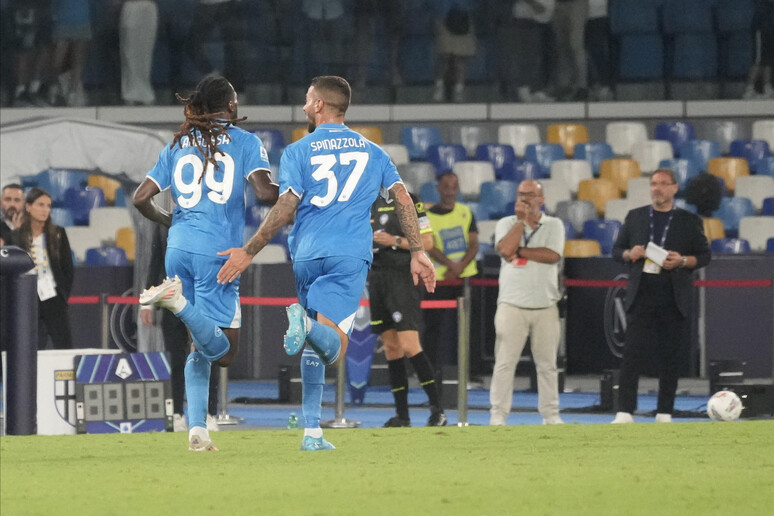 Anguissa celebra uno de sus dos goles en el campeonato - TODOS LOS DERECHOS RESERVADOS