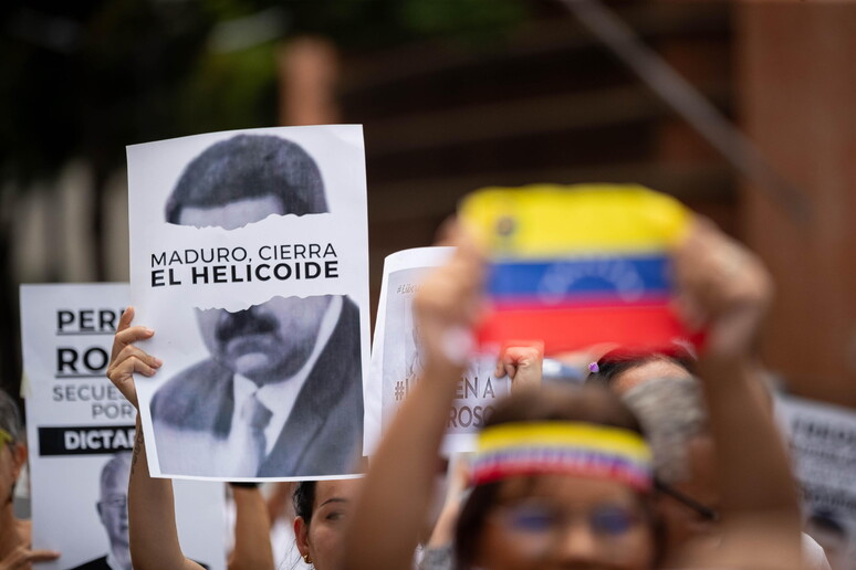 Familiares de presos políticos se manifiestan en Caracas © ANSA/EPA