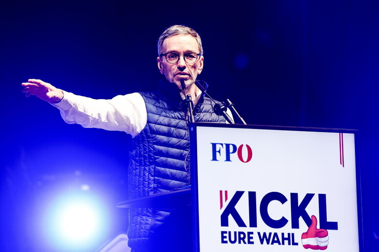 Freedom Party of Austria rally ahead of parliamentary elections in Vienna © ANSA/EPA