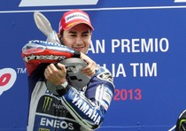 Jorge Lorenzo sul podio